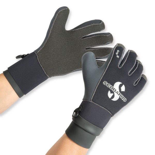 Warmer und stabiler Handschuh Grip 5 von Scubapro